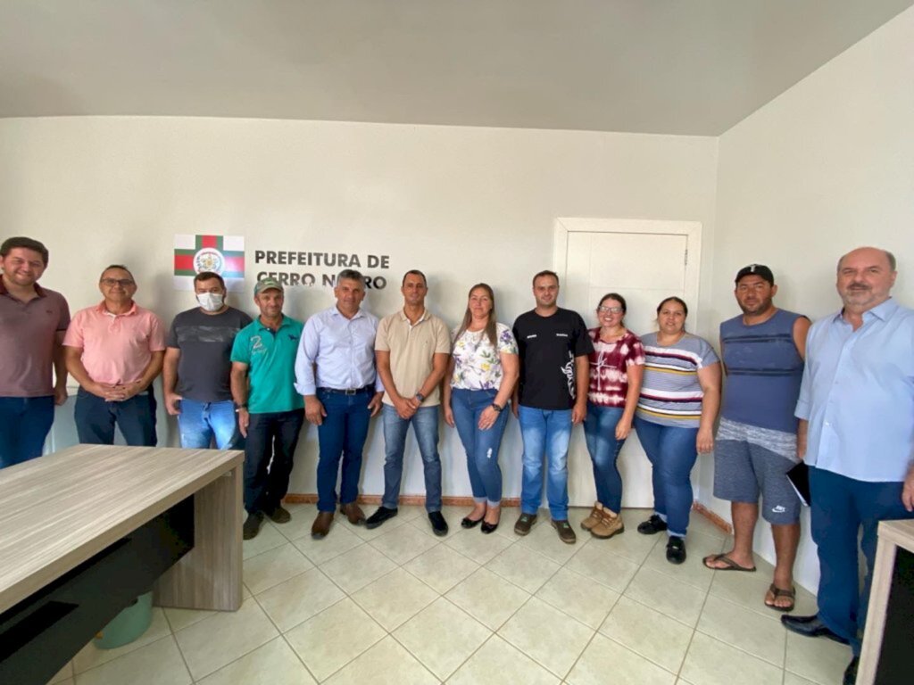 Deputado estadual João Amin  visita o município de Cerro Negro