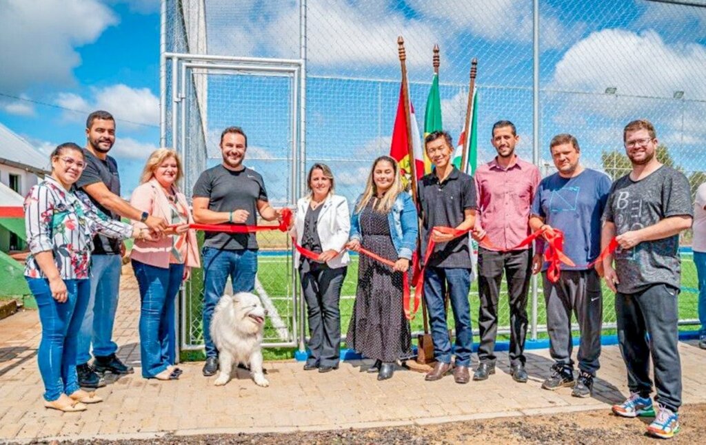 Quadra de futebol sintético  Society é inaugurada em Campo Belo do Sul