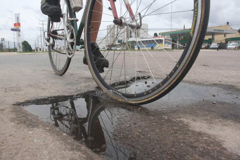 Ciclistas e pedestres não serão mais alvo de multas