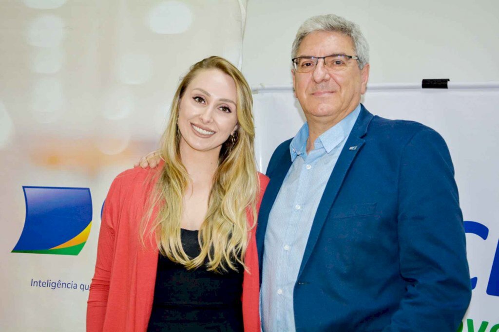 Suzana Spohr é a nova presidente da CDL Jovem em Chapecó