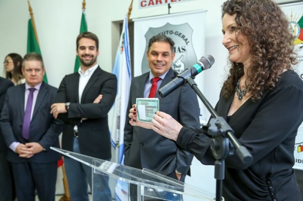 RS é o primeiro estado a ter novo modelo de Carteira de Identidade