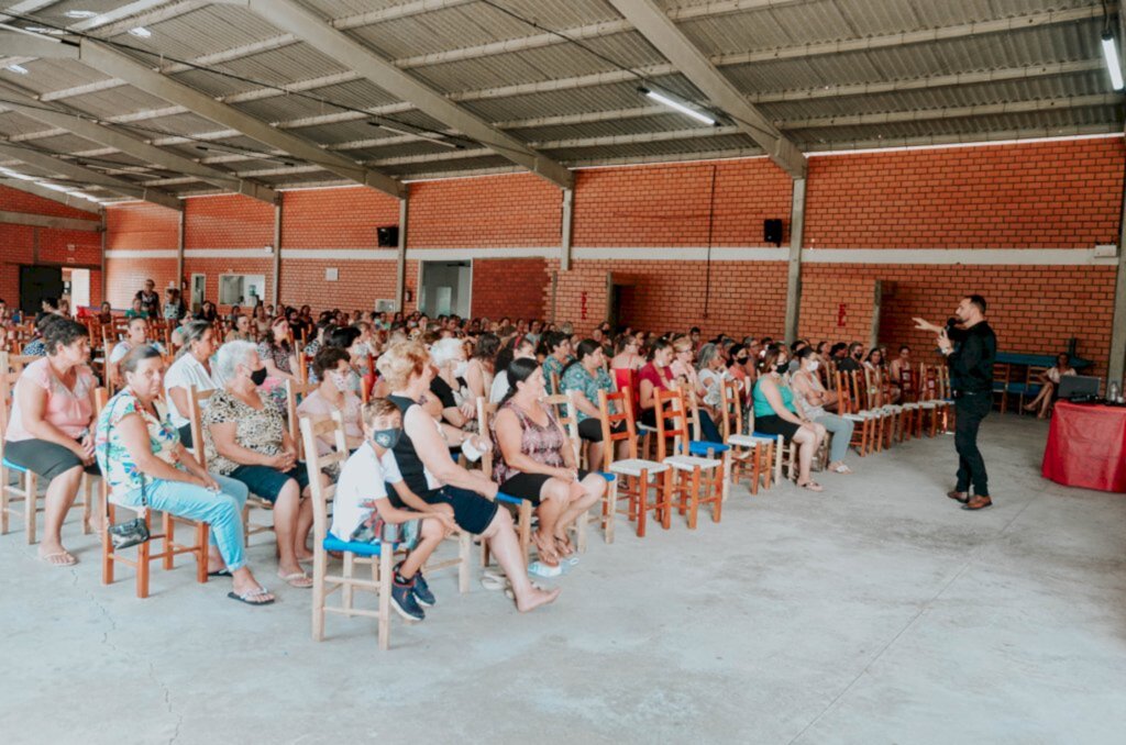 Administração municipal de Celso Ramos realiza evento alusivo ao Dia Internacional da Mulher