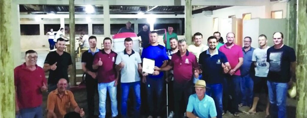 Administração Municipal de Abdon Batista disponibiliza implementos agrícolas para auxiliar agricultores da comunidade de Santa Catarina