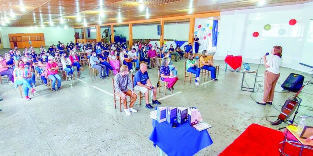 Secretaria de Educação Campo Belo do Sul iniciou o ano letivo realizando capacitações