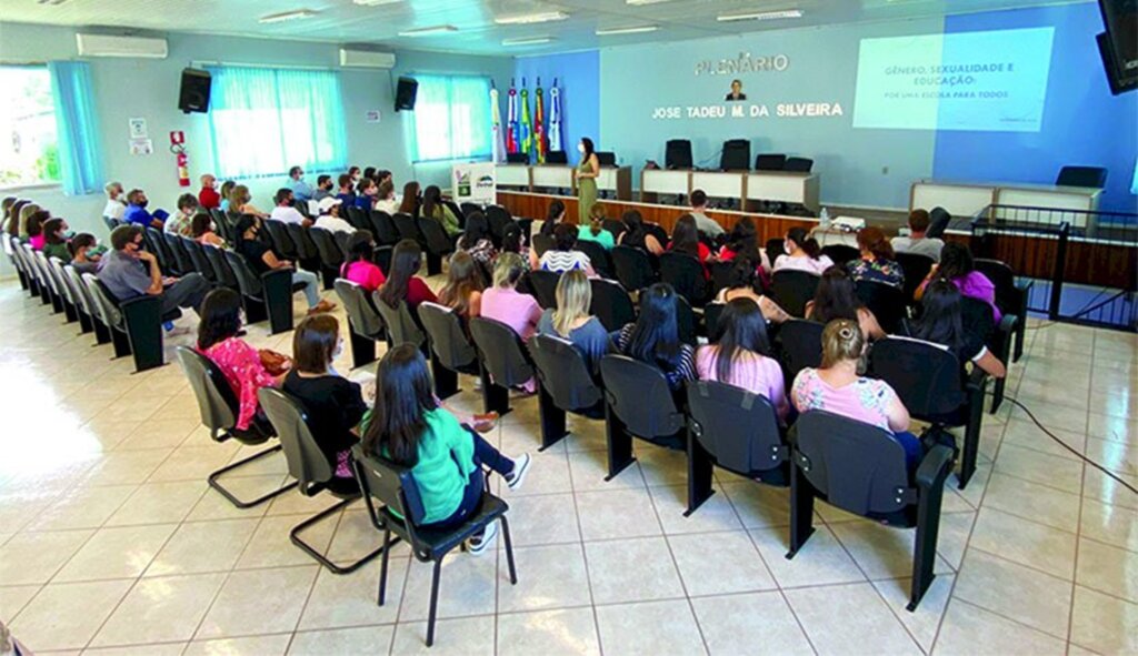 Formação pedagógica foi realizada pela Secretaria Municipal de Educação de Pinhal da Serra