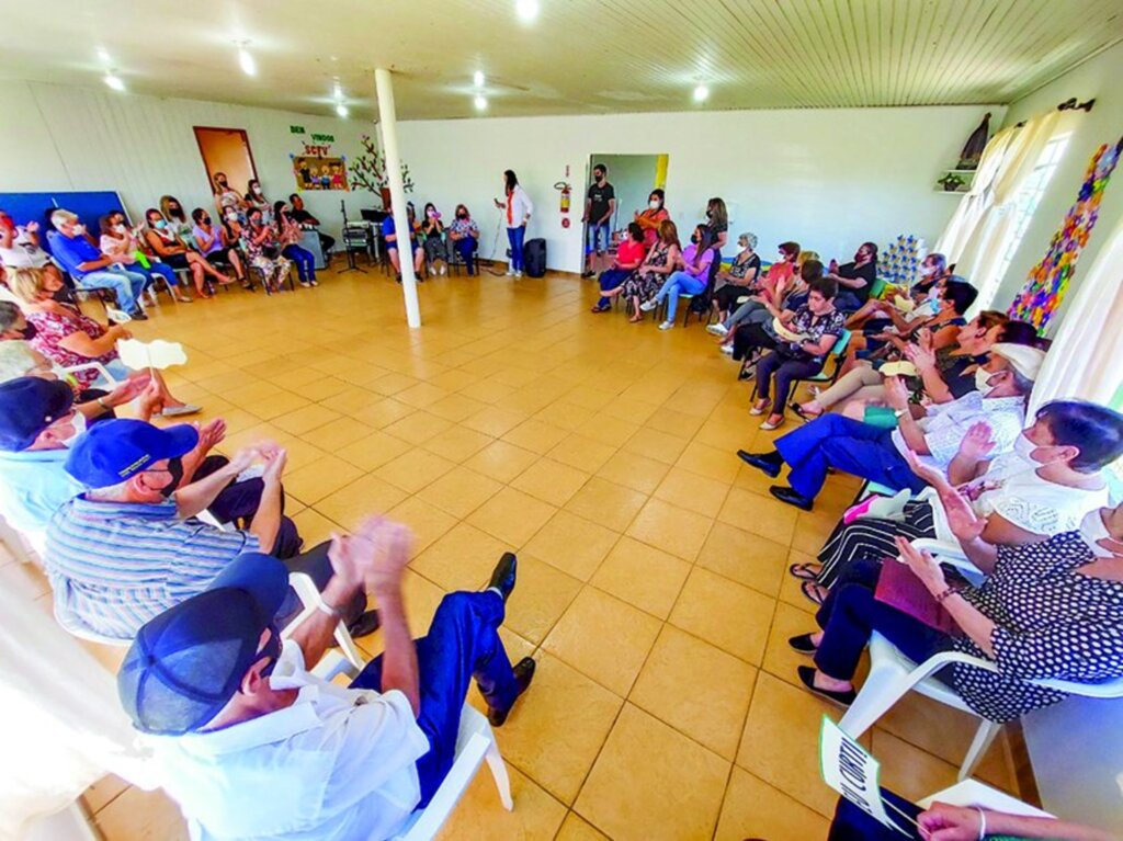 Assistência social inicia atividades com grupo de idosos em Campo Belo do Sul