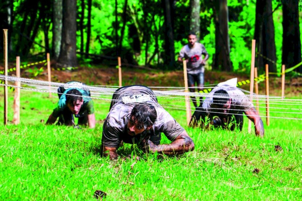 Celso Ramos sediou a corrida de obstáculos SPARTA