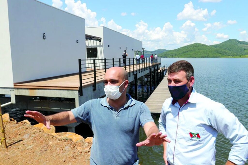 Secretário de Infraestrutura do Estado visita Abdon Batista e anuncia investimentos