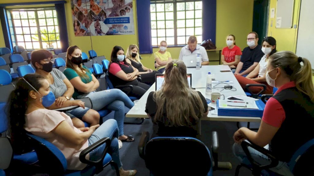 FUNDAÇÃO DE CULTURA FAZ ABERTURA DE ENVELOPES DE EMPRESAS INSCRITAS EM LEI DE AUXÍLIO À CULTURA EM PIRATUBA