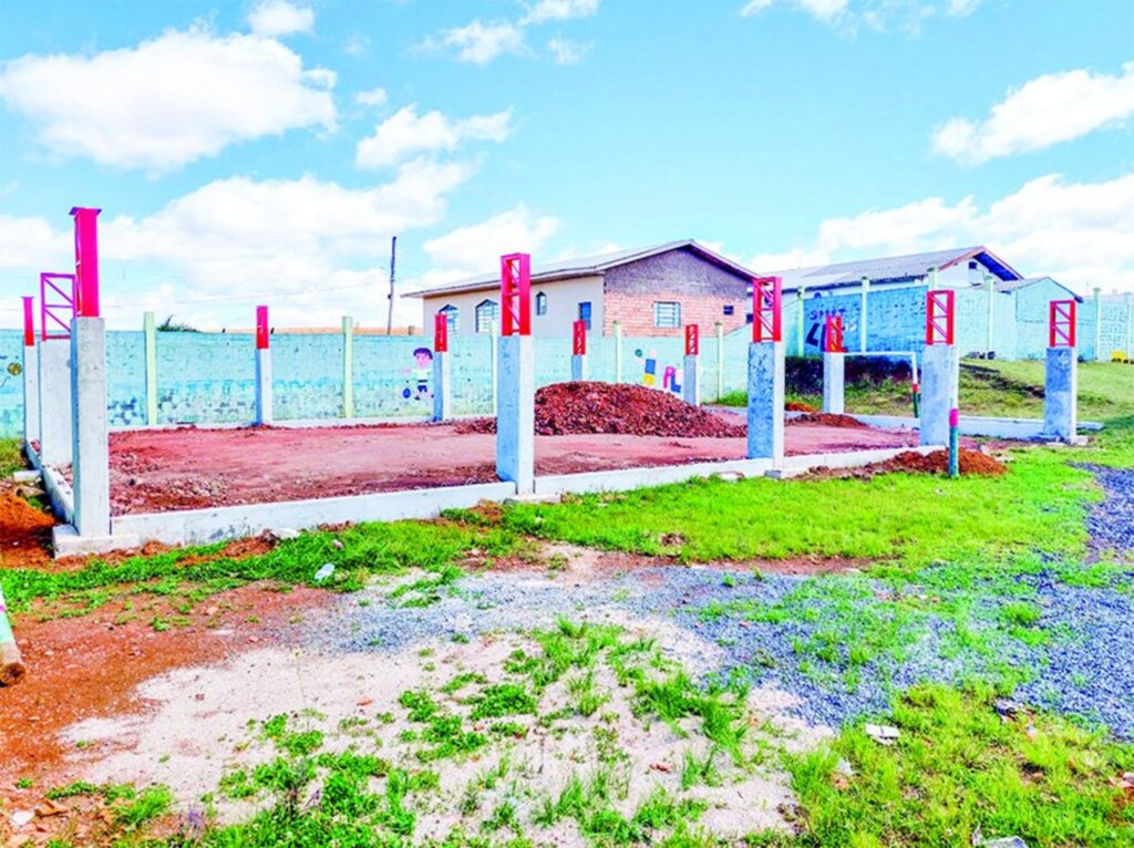 Prefeitura de Campo Belo do Sul inicia a construção da quadra coberta na Escola do  bairro Sobradinho