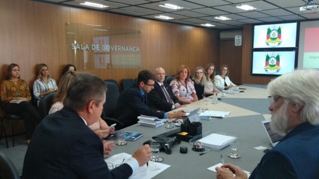 Ações de combate à violência nas escolas serão articuladas com forças de segurança do RS