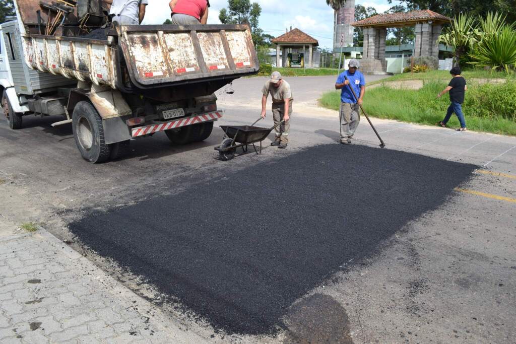 Começa a construção de quebra-molas na Ildefonso