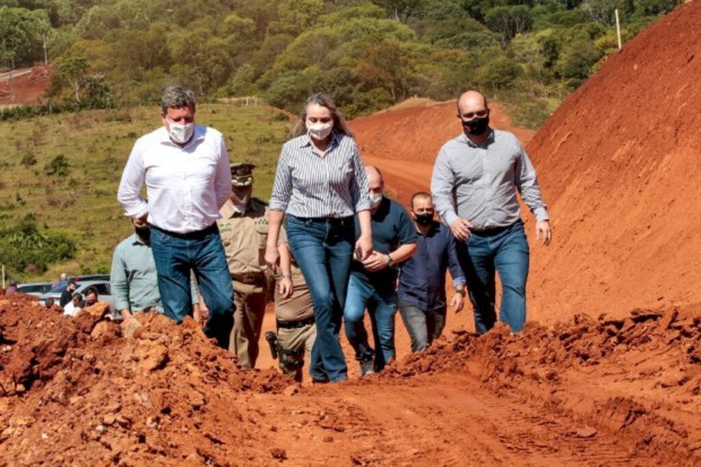 Fotos: Mauricio Vieira/Secom - O investimento é de R$ 36,3 milhões, sendo R$ 25 milhões por parte do Governo do Estado e R$ 11,3 milhões como contrapartida da prefeitura.