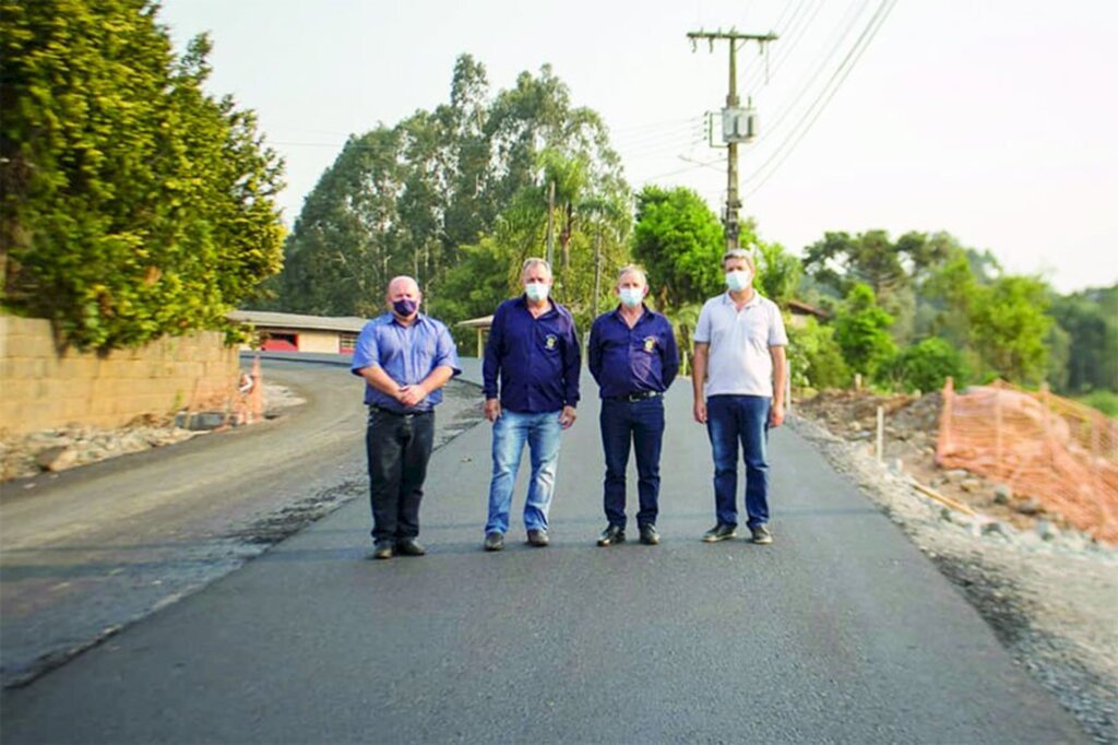 Nova etapa da pavimentação da SC-390 e uma nova aparência a paisagem da cidade de Celso Ramos