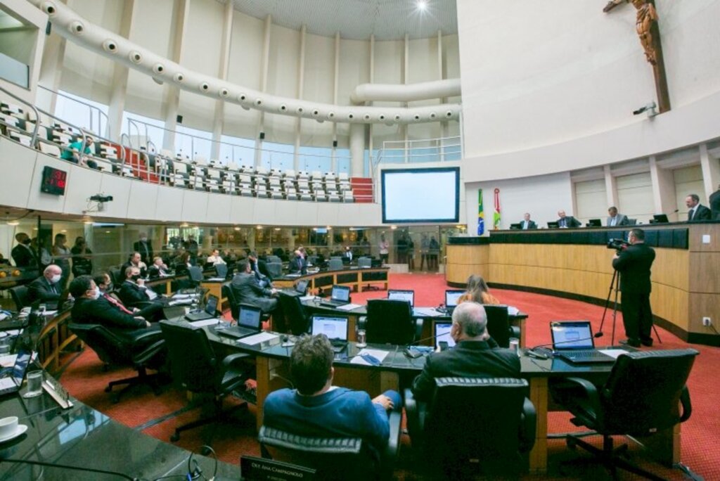 FOTO: Rodolfo Espínola/Agência AL - Plenário aprovou por unanimidade moção de repúdio à NSC.