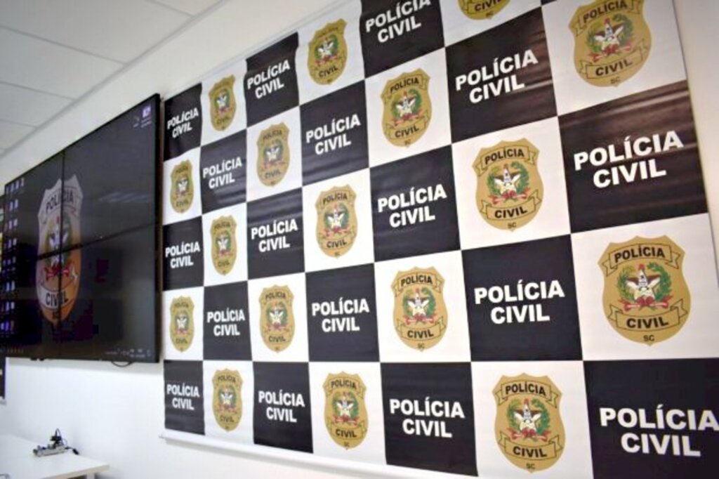 Diogo Vargas / Assessoria de Comunicação Polícia Civil - PC - Assim como as demais DECORs criadas no Estado, a 3ª DECOR atuará na investigação de crimes contra o patrimônio da administração pública estadual e municipal, de acordo com a sua área geográfica de atuação. Ela ficará localizada junto à Delegacia Regional de Polícia, em Joaçaba.