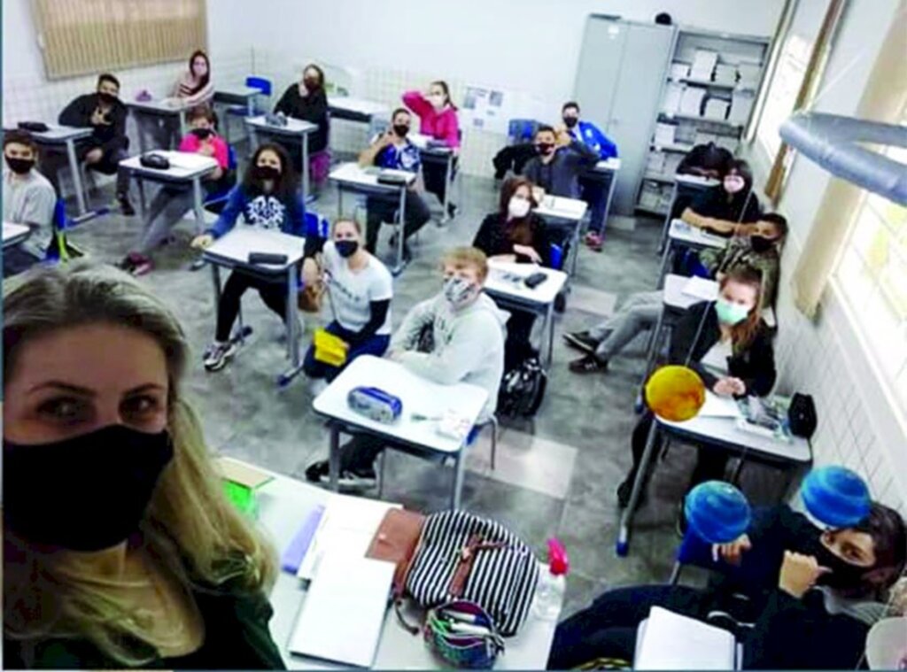 Divulgação da campanha Setembro Amarelo nas escolas de Celso Ramos