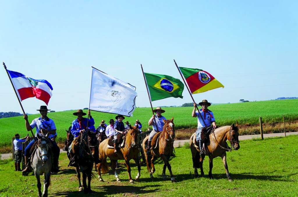 Festejos Farroupilha 2021  Caminhos de Anita em Pinhal da Serra