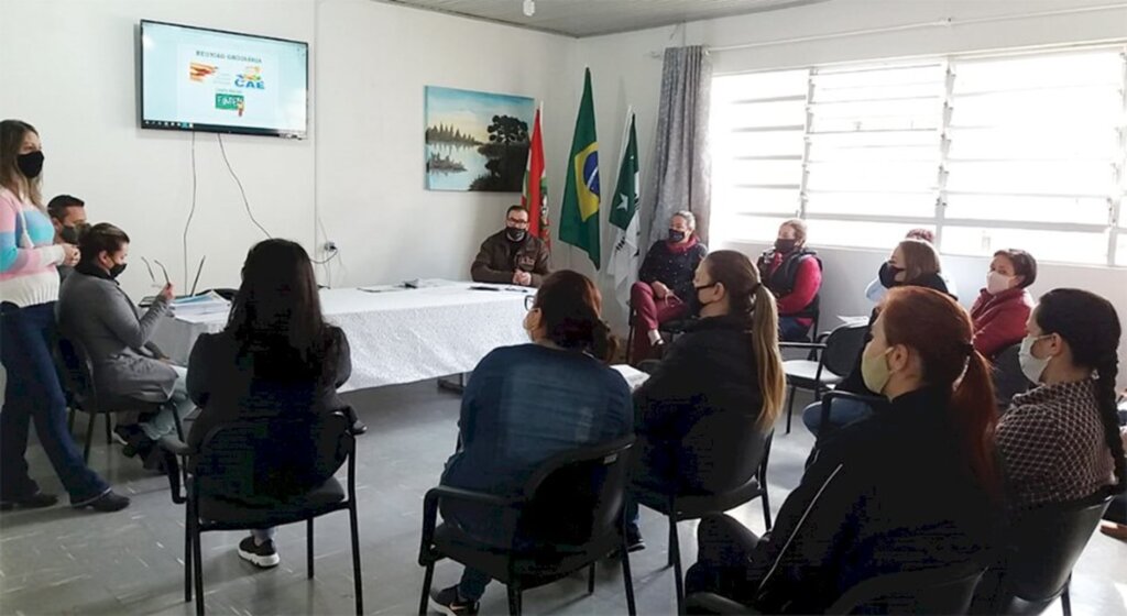 Conselhos Vinculados à Educação de Anita Garibaldi realizam reunião