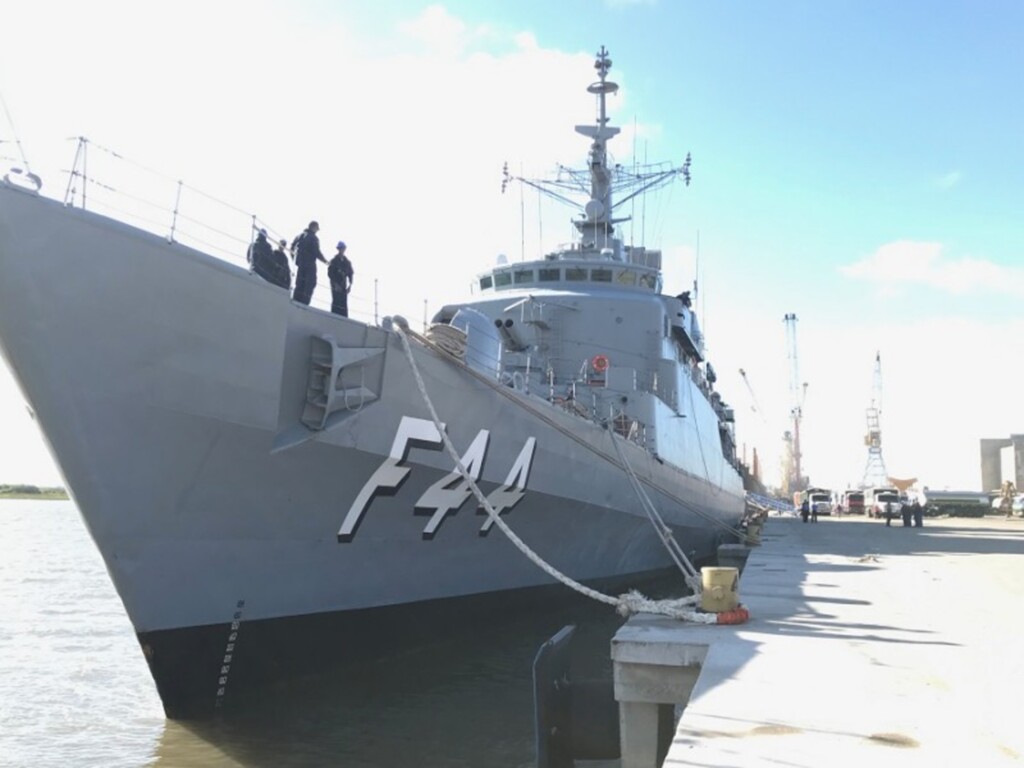 Fragata Independência atraca em Rio Grande e terá visitação no sábado
