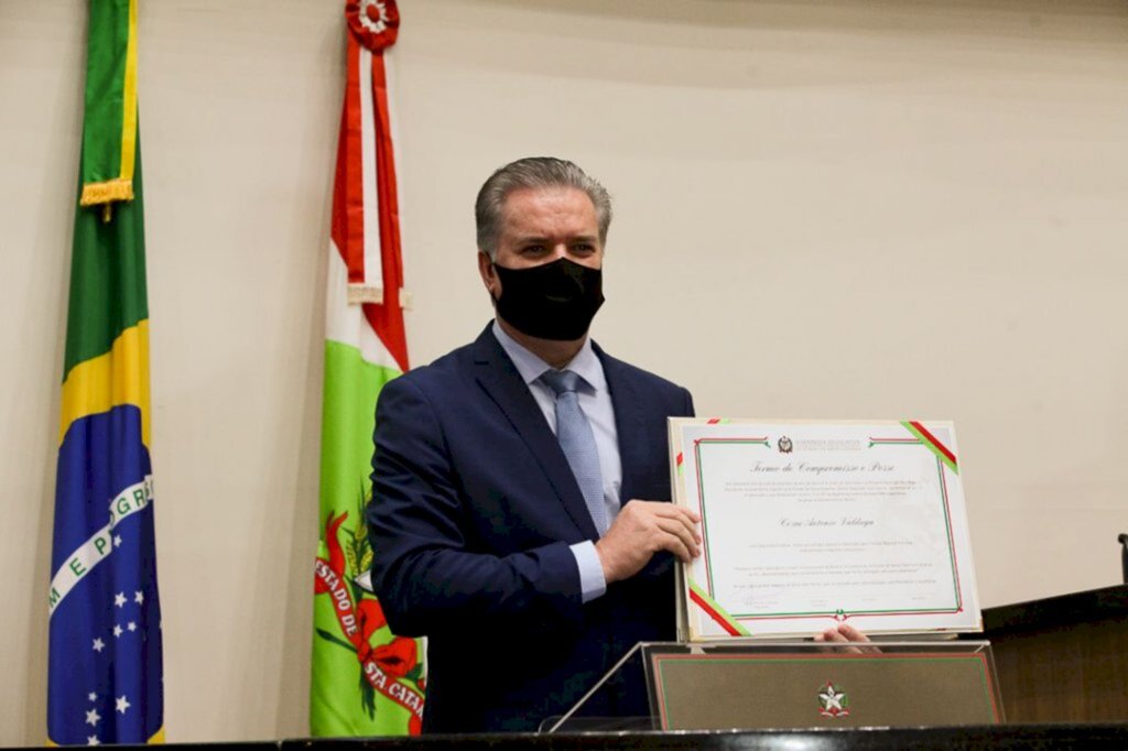 FOTO: Solon Soares/Agência AL - Deputado Cesar Valduga tomou posse em substituição a Rodrigo Minotto por 60 dias.