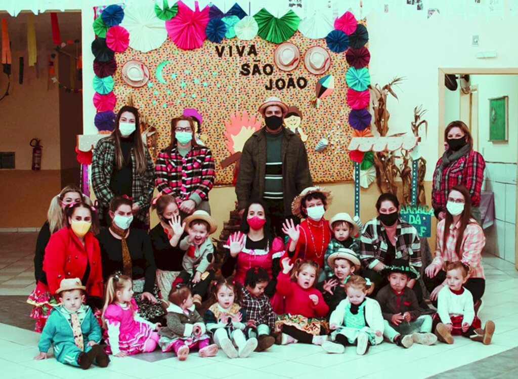 São João na escola em Celso Ramos