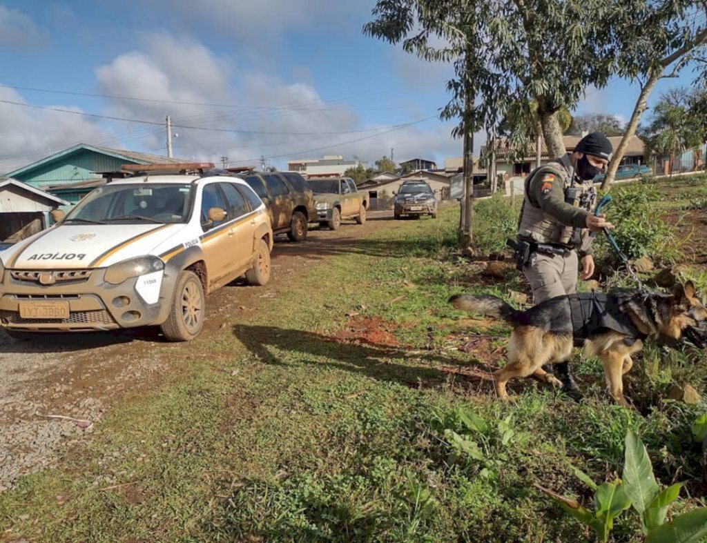 Brigada Militar e Polícia Civil cumprem quatro mandados de busca e apreensão em Pinhal da Serra