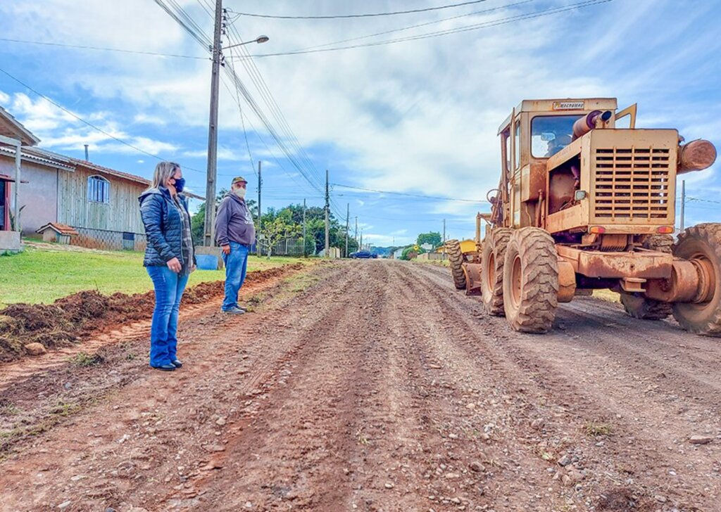 Prefeitura de Campo Belo está realizando obras de manutenção em ruas no perímetro urbano