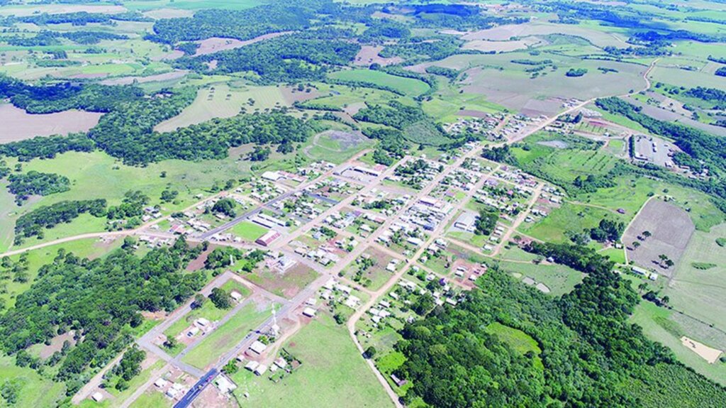 Pinhal da Serra comemora Bodas de Prata