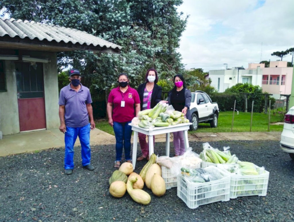 Secretaria Municipal de Assistência Social de Cerro Negro realiza entrega de alimentos para o Hospital Nossa Senhora do Patrocínio