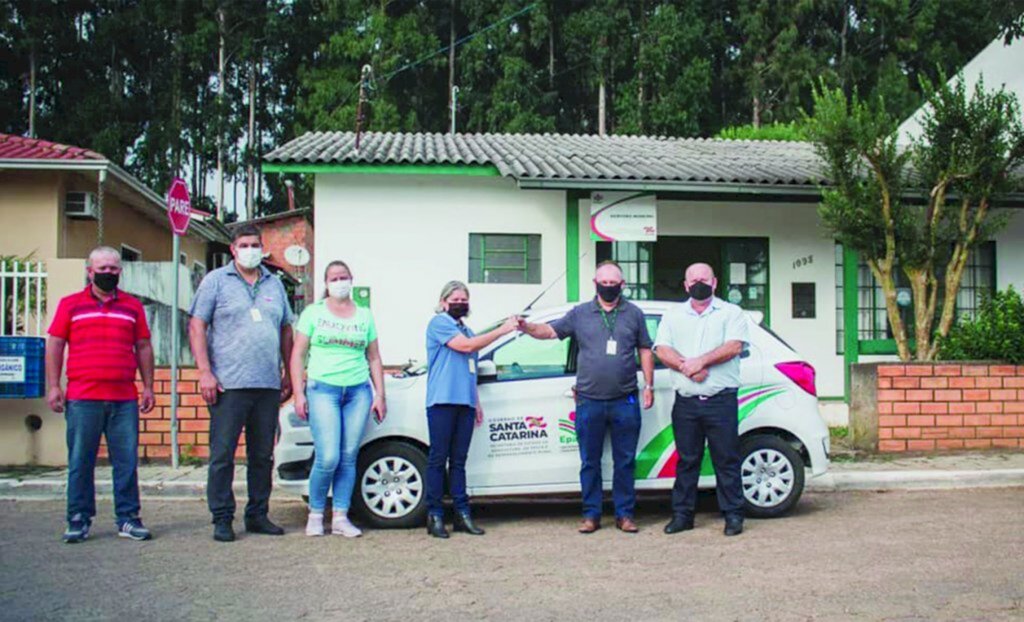 Epagri recebe novo veículo em Celso Ramos