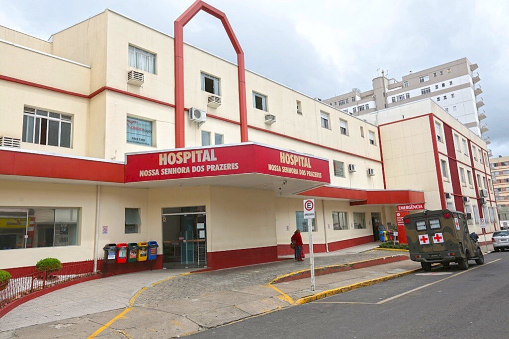 Foto Arquivo/ Assessoria Carmen Zanotto - Indicação de Carmen Zanotto garante compra de equipamento para cirurgia neurológica no Hospital Nossa Senhora dos Prazeres