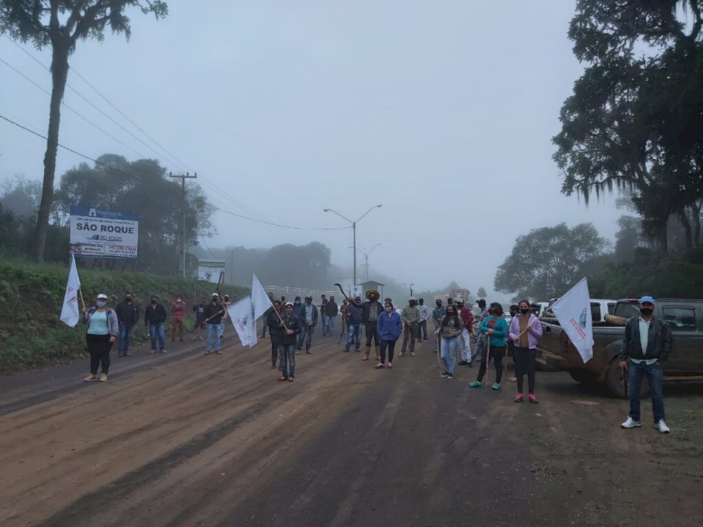 Em Vargem - 60 famílias de atingidos ocupam canteiro de obras da Usina São Roque