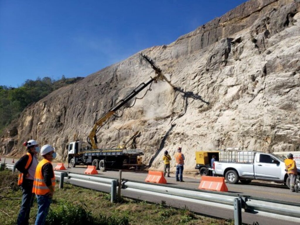 Foto: Dovulgação / SIE - Durante a semana, de segunda a sexta-feira, o trânsito de veículos só será permitido das 5h às 8h e das 17h às 20h. Das 8h às 17h e das 20h às 5h, o tráfego ficará bloqueado, pois as faixas de rolamento serão interditadas nos dois sentidos.