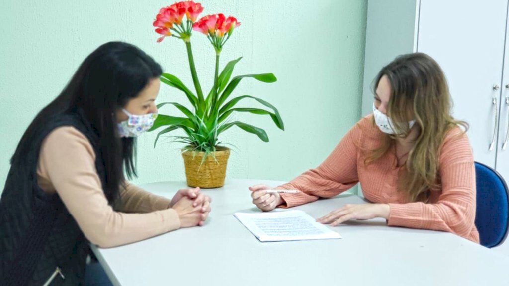 EDUCAÇÃO FAZ INTENSIVA PARA CADASTRAR FAMÍLIAS EM SISTEMA DE DISTRIBUIÇÃO DE KITS EMERGENCIAIS DE ALIMENTAÇÃO ESCOLAR