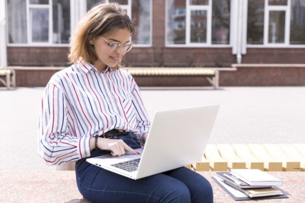 Última semana para inscrições do Proesde, programa que oferece bolsas de estudo de 100%