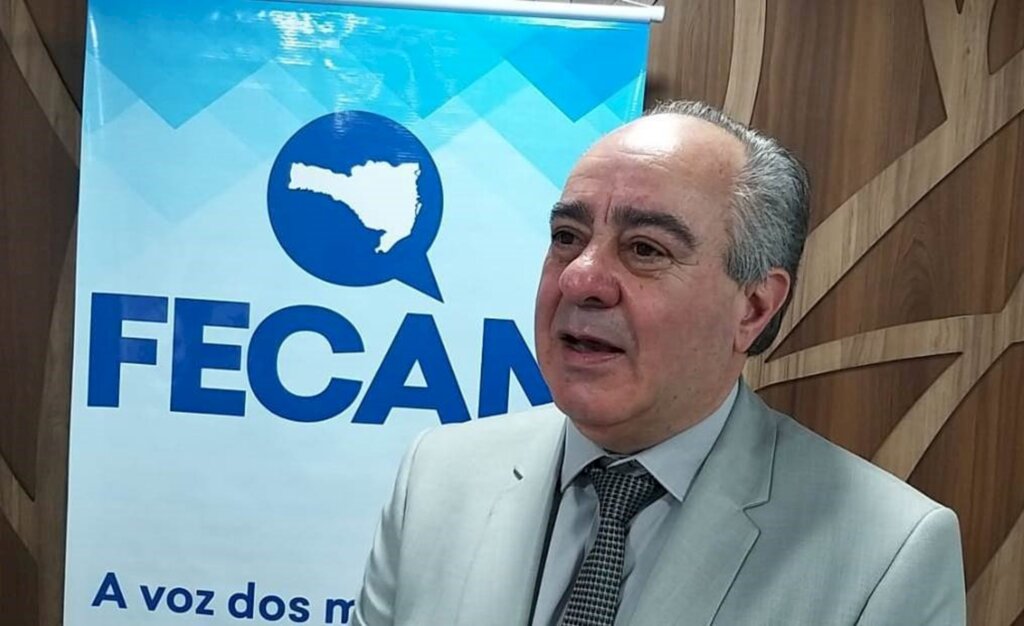 FECAM reforça pedido para habilitação de novos leitos de UTI