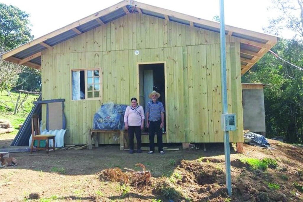 Secretaria Municipal de Assistência Social de Cerro Negro realizou a construção de casas