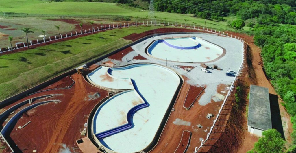 Obras do Parque Aquático de Abdon Batista avançam