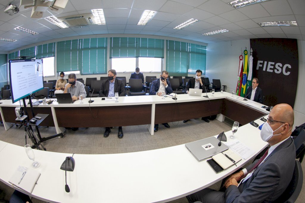 MB Comunicação Empresarial/Organizacional Jornalista Responsável ? Marcos A. Bedin ? MTE SC 00085 - Reunião de diretoria foi realizada de forma virtual nesta sexta-feira, dia 19 (Foto: Filipe Scotti)