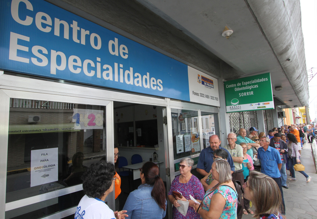 Alta procura por exames de pele no Centro de Especialidades