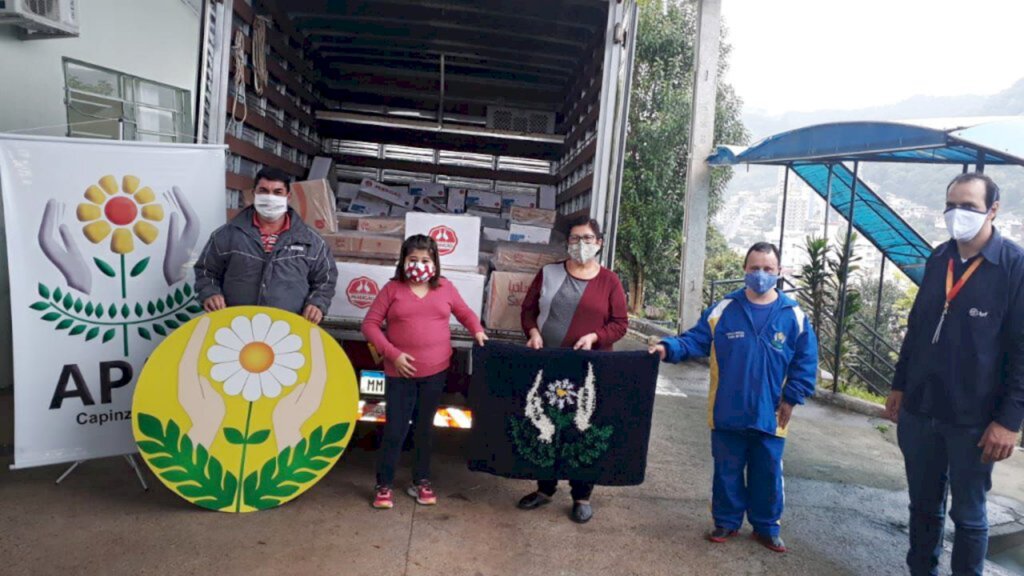 Jorge Soldi - Alunos do CAESP de Capinzal recebem Kits doados pela BRF