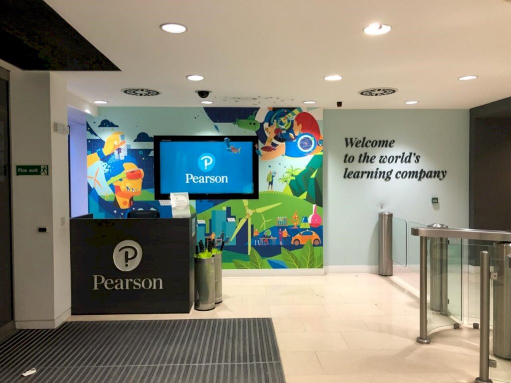 Pearson College London oferece bolsa de até R$ 13 mil para brasileiros em 2021