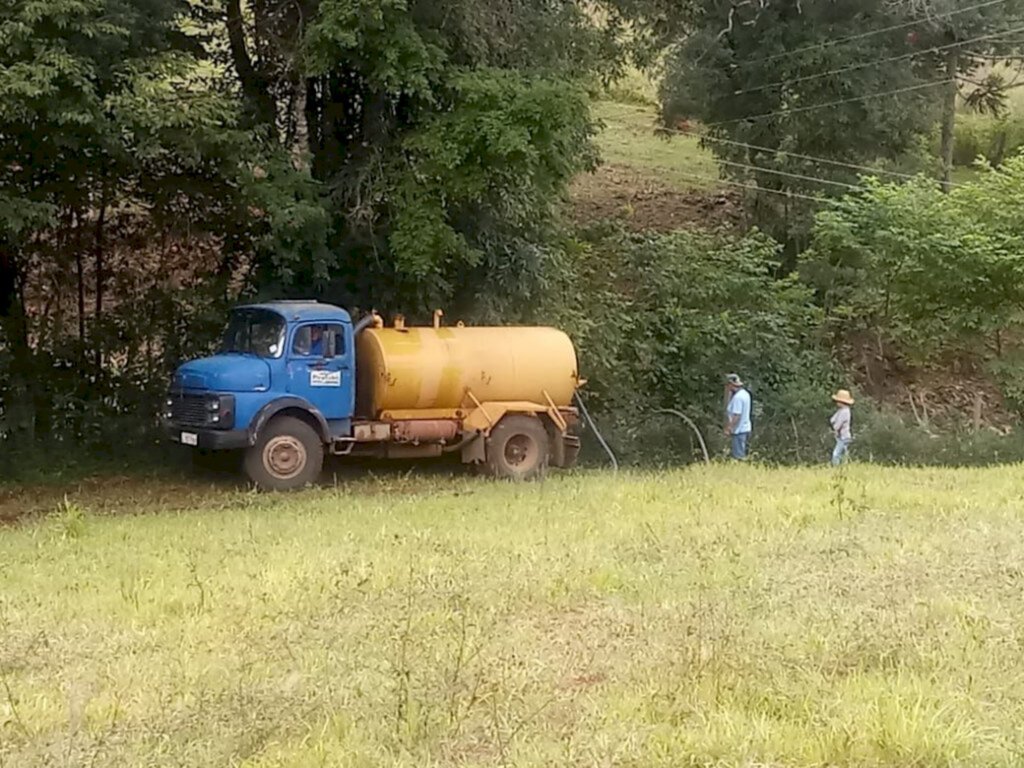 CHUVAS AMENIZAM SITUAÇÃO DE FALTA DE ÁGUA EM PROPRIEDADES RURAIS DE PIRATUBA