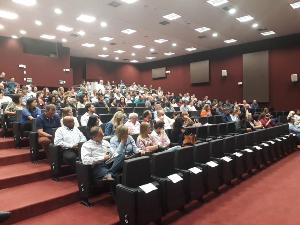 Ministério Público Federal receberá denúncia da crise na saúde