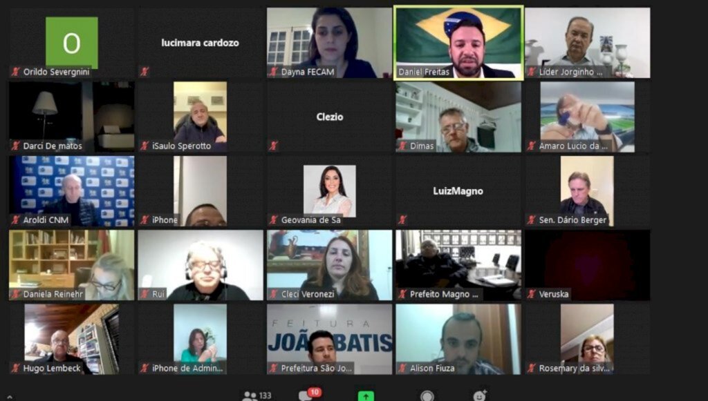 La Via Comunicação / Assessoria de Imprensa - Videoconferência de prefeitos com a bancada federal catarinense.