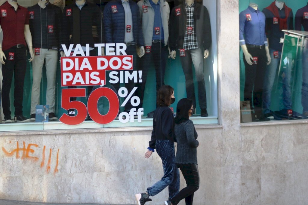 Dia dos Pais: Metade dos lojistas esperam aumento das vendas