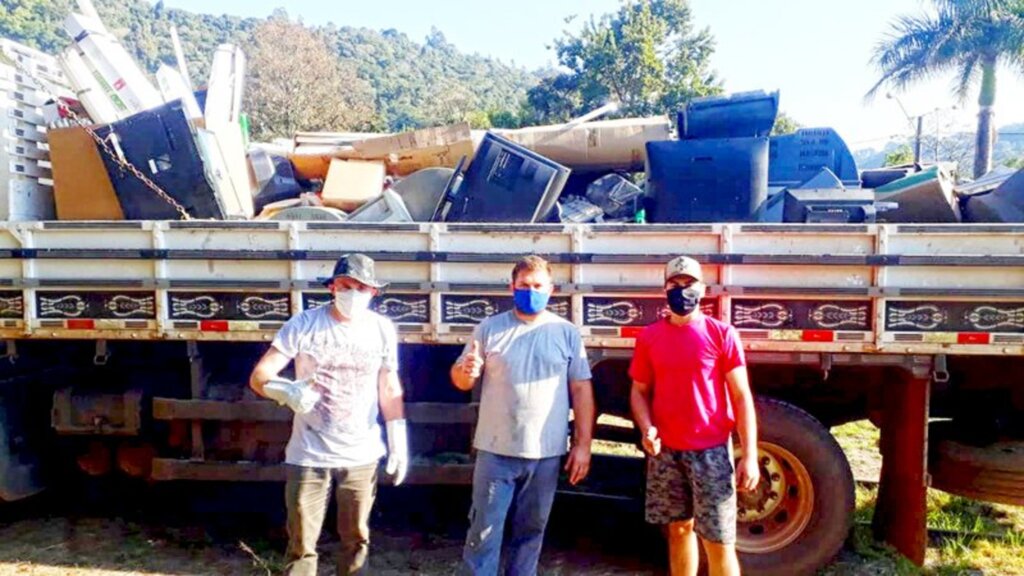 Projeto de Reciclagem Transformando Vidas Construindo Sonhos