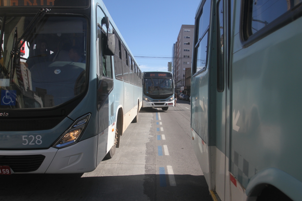 Trabalhadores do transporte organizam protesto para segunda-feira