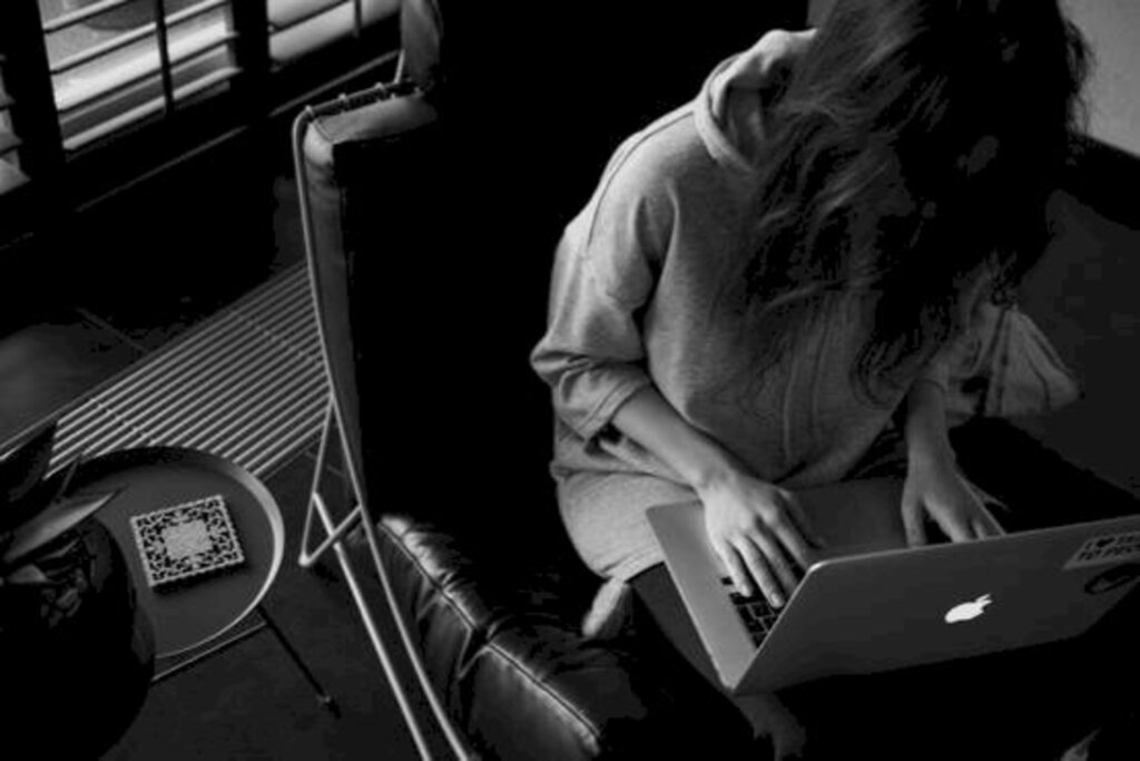Mulheres vítimas de violência em SC têm à disposição uma nova central de atendimento